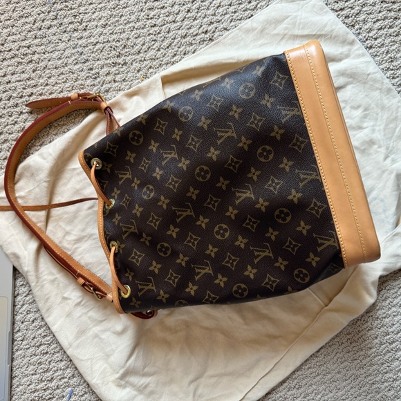 Louis Vuitton Monogram Noe - Picture 3 of 9
